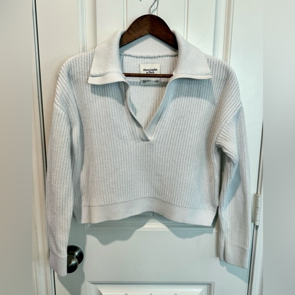 Abercrombie & Fitch White Cropped Knit Collard Sweater Womens Small Long Sleeves - Picture 2 of 10